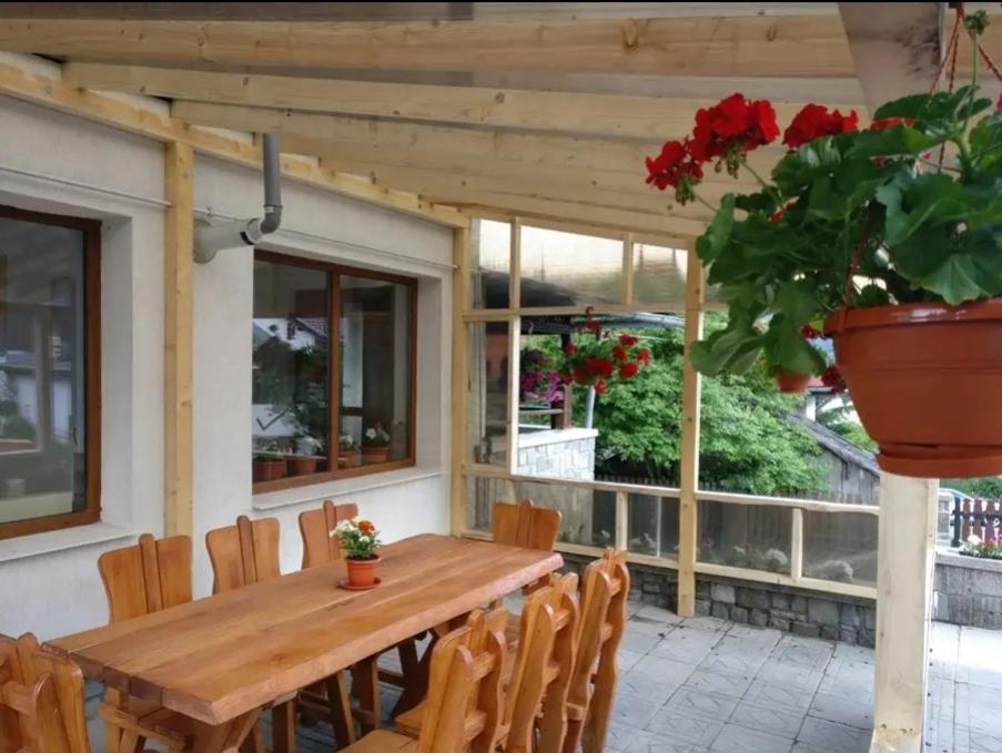 Vila Bianca Buşteni Eksteriør bilde